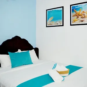 Apartment Amueblado Caribe: Convenient Airport Retreat